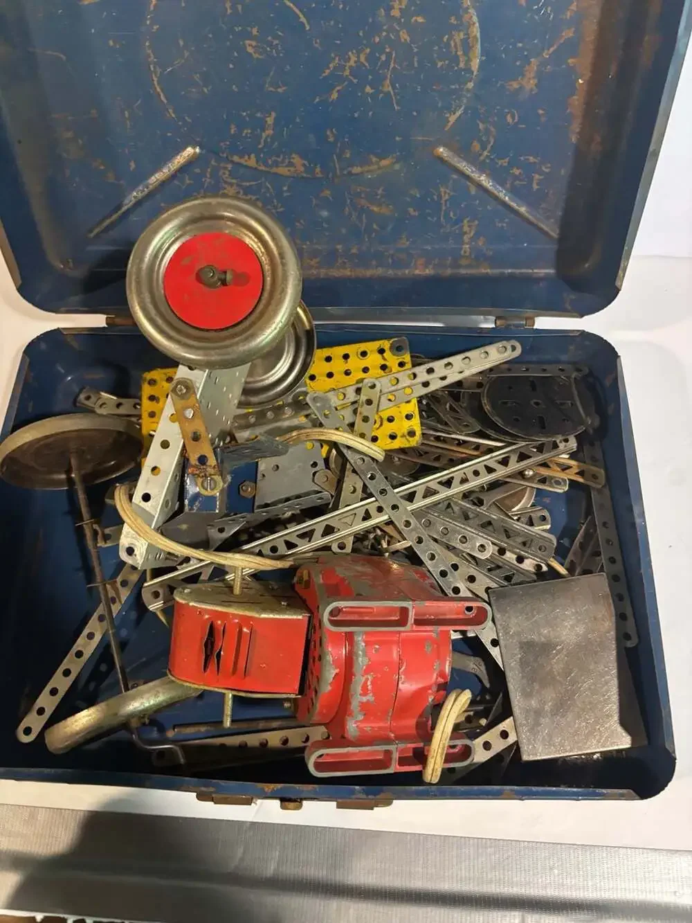 Vintage Gilbert Erector Set Metal Case 16
